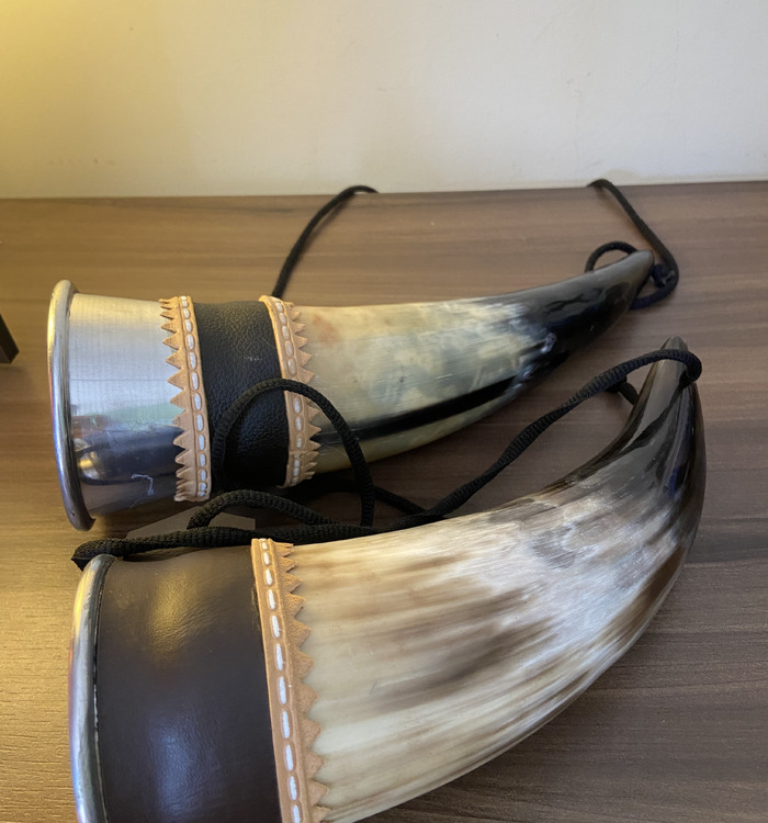 Copo Viking em Chifre de Boi Natural 